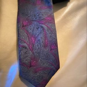 Tie by Club International